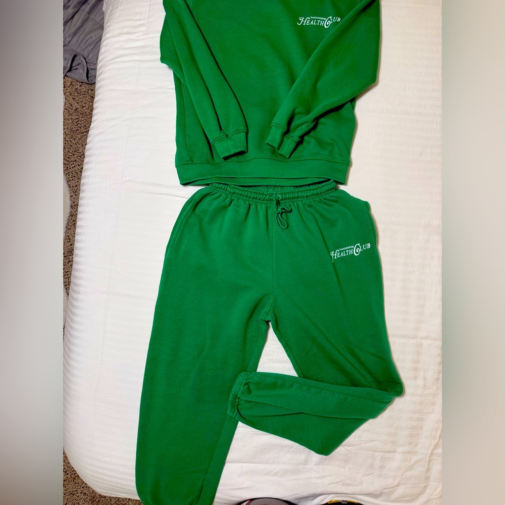 Green sweat set
